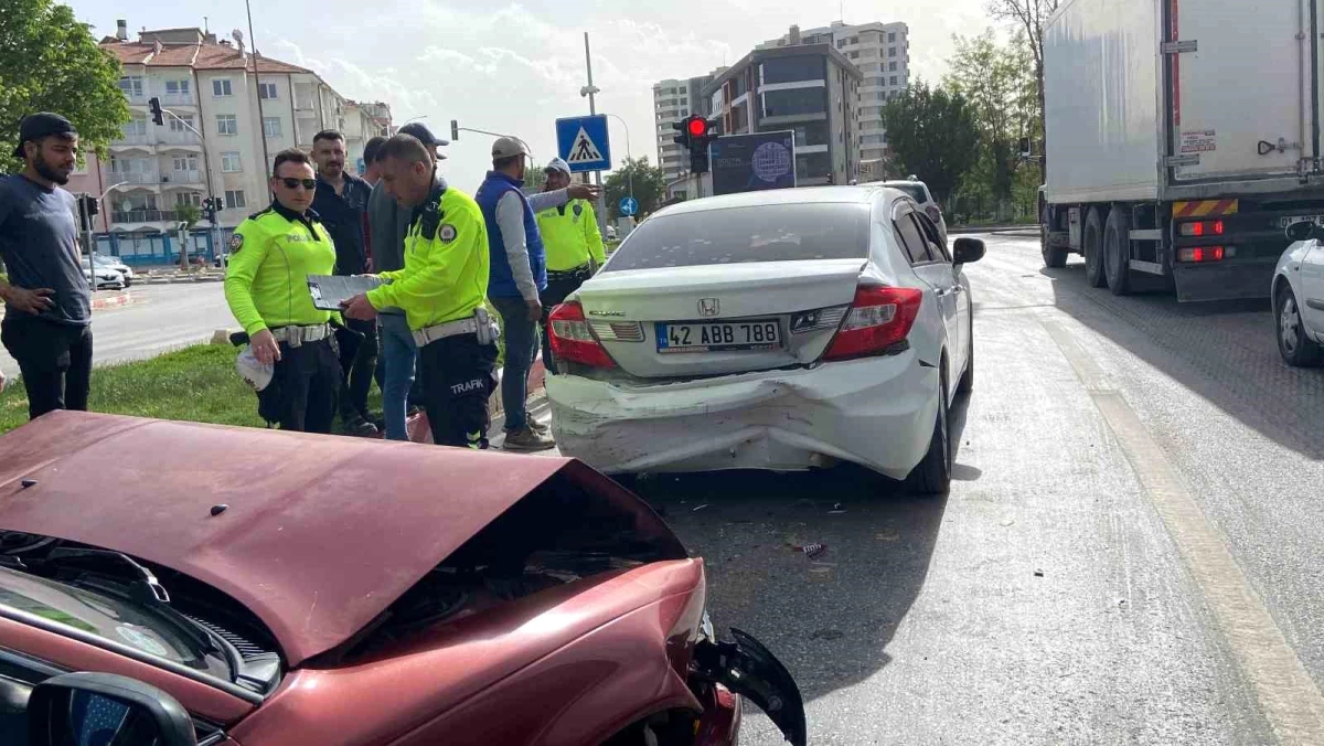 Karaman'da trafik kazası: 3 kişi yaralandı