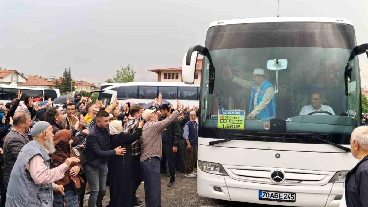 Karaman'dan ilk hac kafilesi dualarla kutsal topraklara uğurlandı